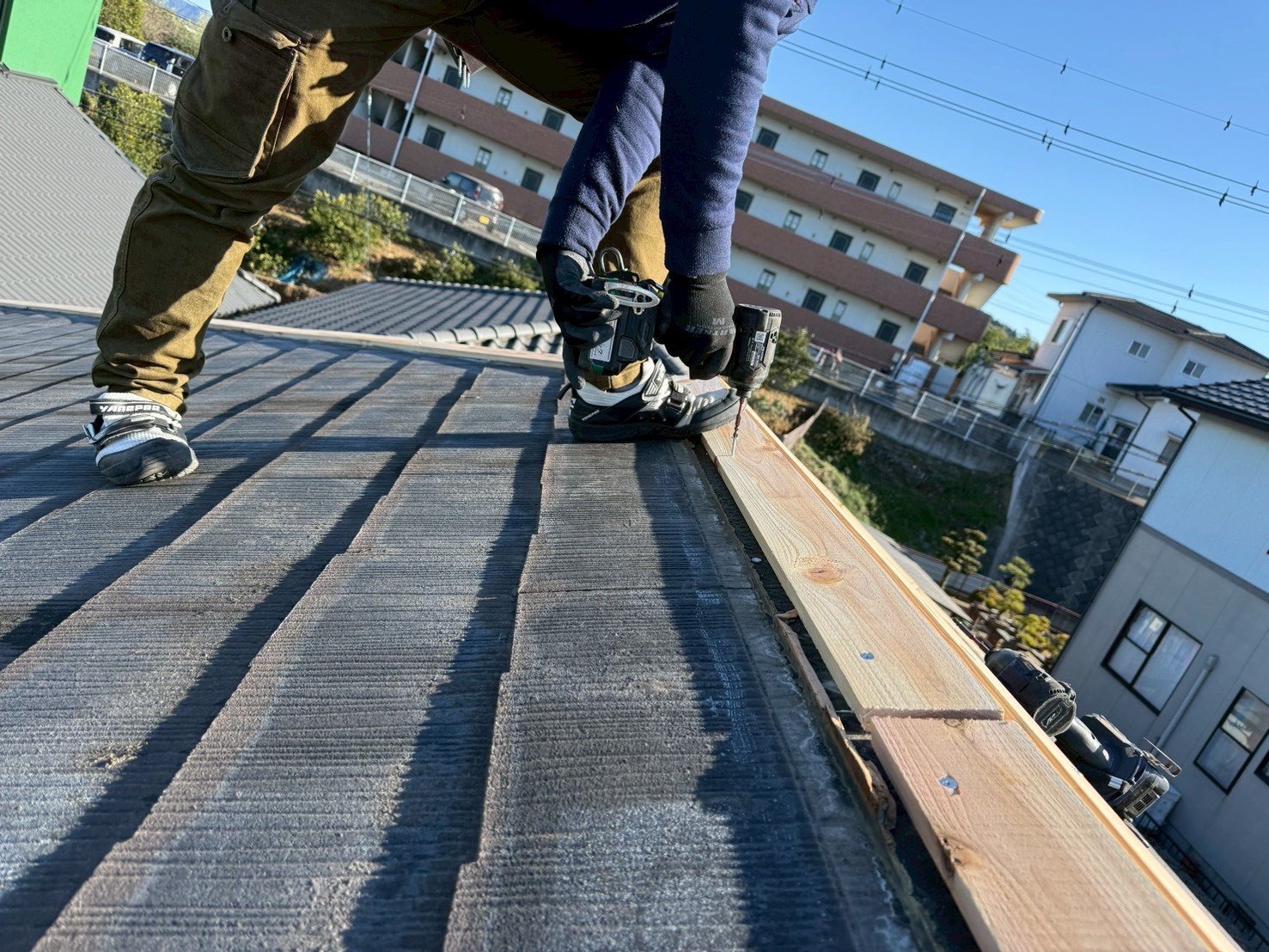 大分市寒田【棟板金貫板交換/屋根塗装工事】