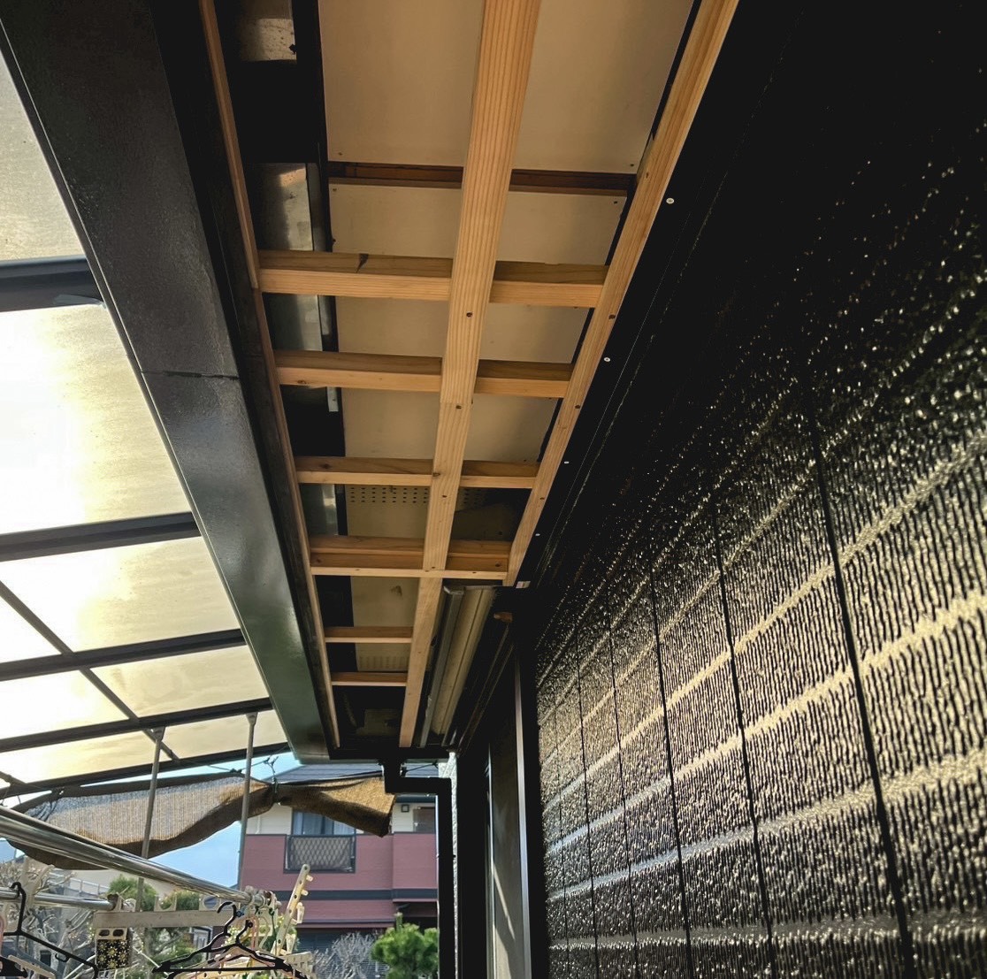 大分市けやき台【ベランダ軒天井下地組み替え工事】